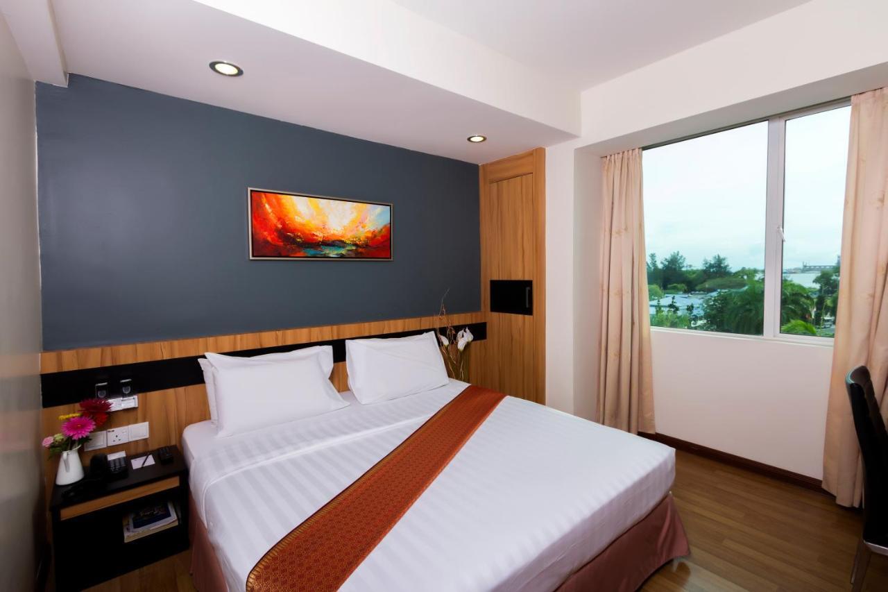 Mariner Hotel Labuan Exterior photo