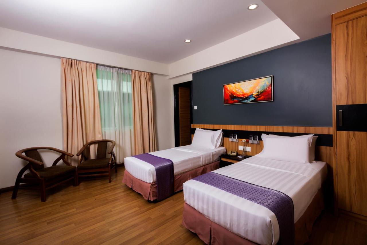 Mariner Hotel Labuan Exterior photo